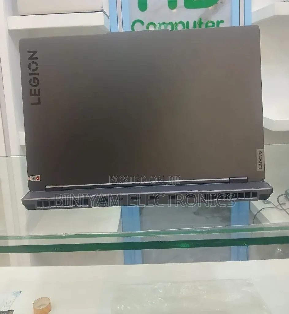 New Laptop Lenovo Legion 5 24GB Intel Core i7 SSD 1T