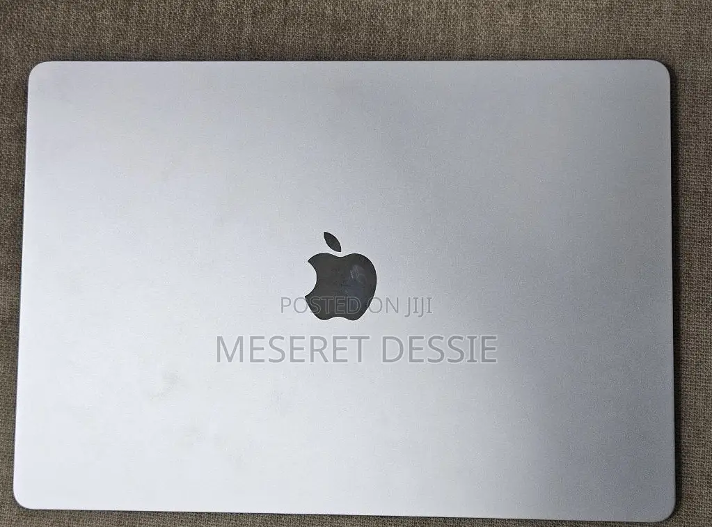 New Laptop Apple MacBook Air 2024 M3 8GB Intel Core M3 SSD 512GB