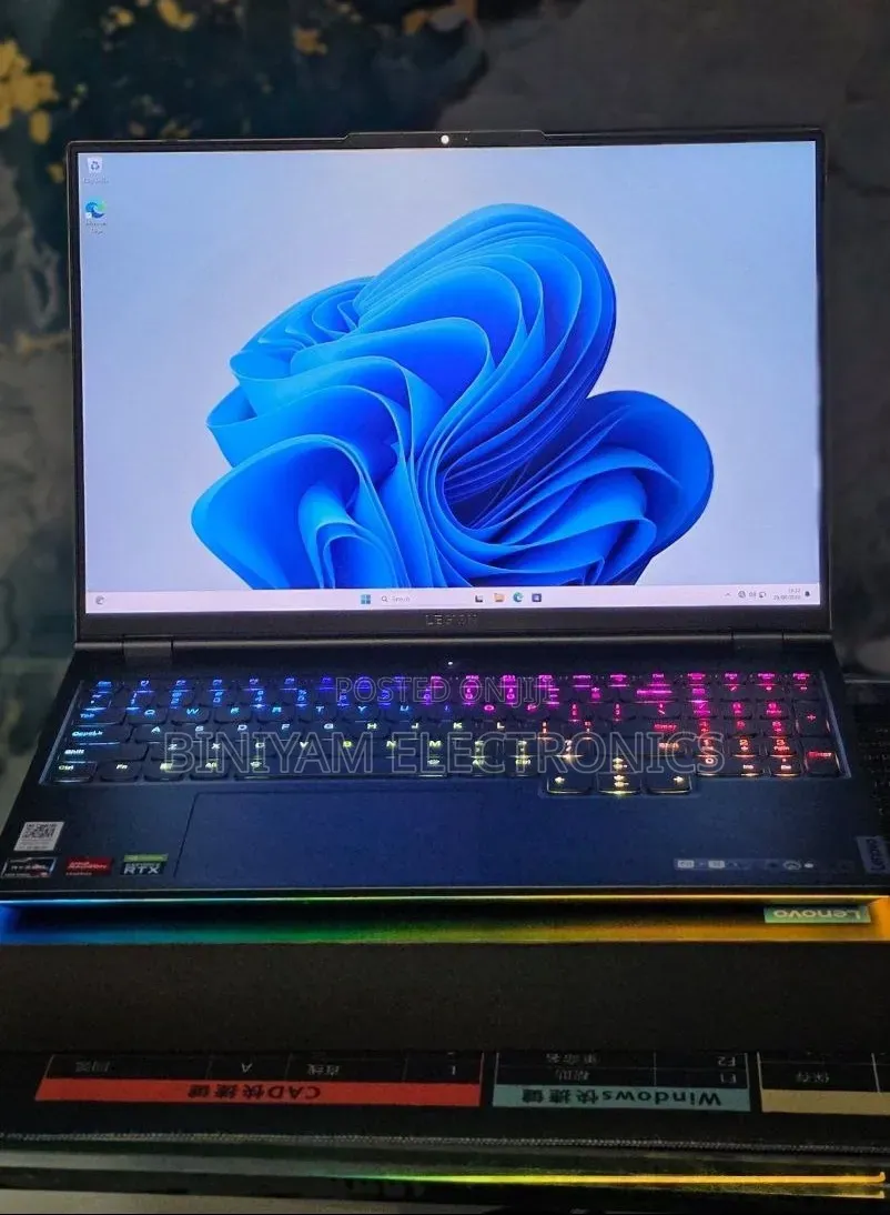 New Lenovo Legion Y7000P IRX9 Gaming Laptop 32GB AMD Ryzen 9 SSD 1T