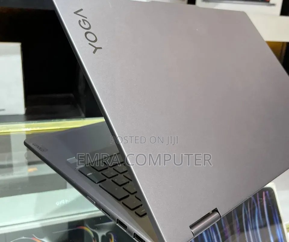 New Laptop Lenovo 8GB Intel Core i5 SSD 512GB