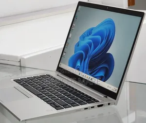 New Laptop HP EliteBook 845 G8 16GB AMD Ryzen 5 SSD 512GB