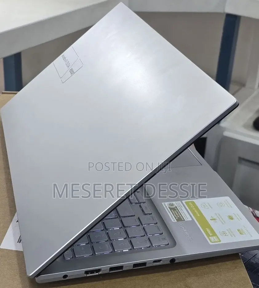New Laptop Asus Vivobook 15 16GB Intel Core i7 SSD 512GB