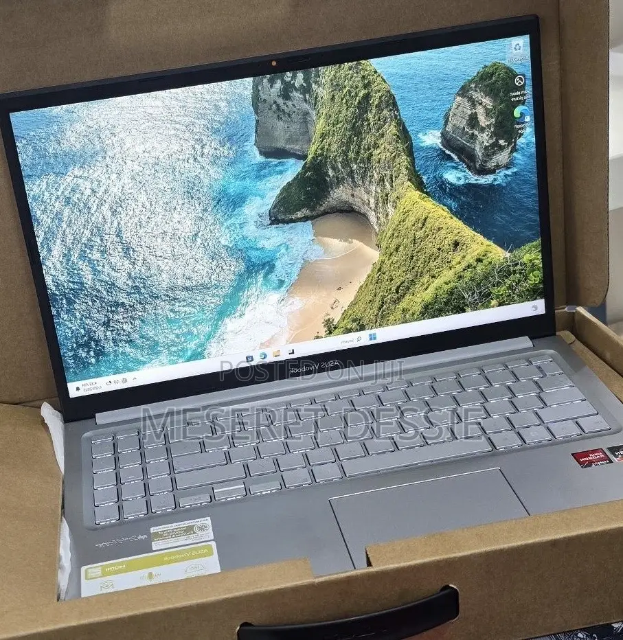 New Laptop Asus Vivobook 15 16GB Intel Core i7 SSD 512GB