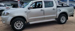 Toyota Hilux 2007 Gold