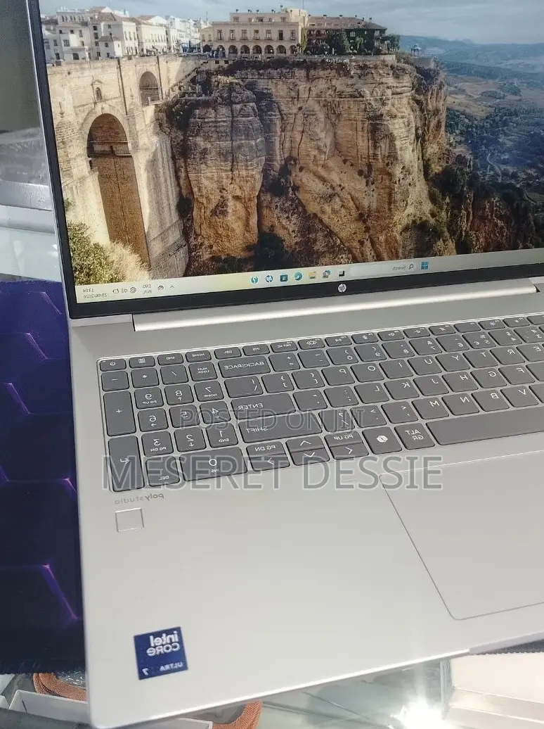 New Laptop HP 16GB Intel Core Ultra 7 SSD 1T