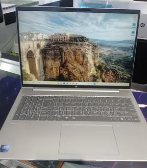 New Laptop HP 16GB Intel Core Ultra 7 SSD 1T