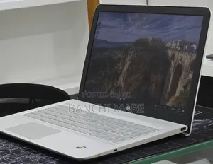 New Laptop HP Envy 6 12GB Intel Core i5 HDD 128GB