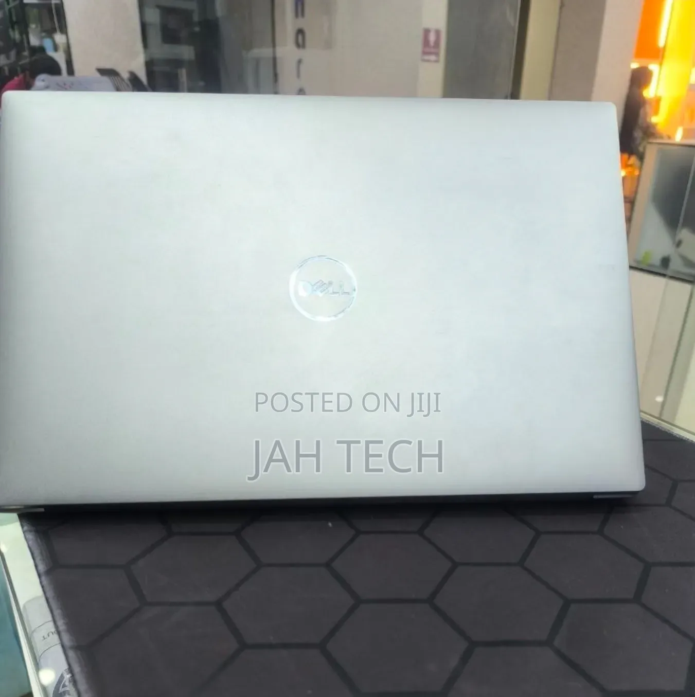 New Laptop Dell Precision 5570 16GB Intel Core i7 SSD 512GB