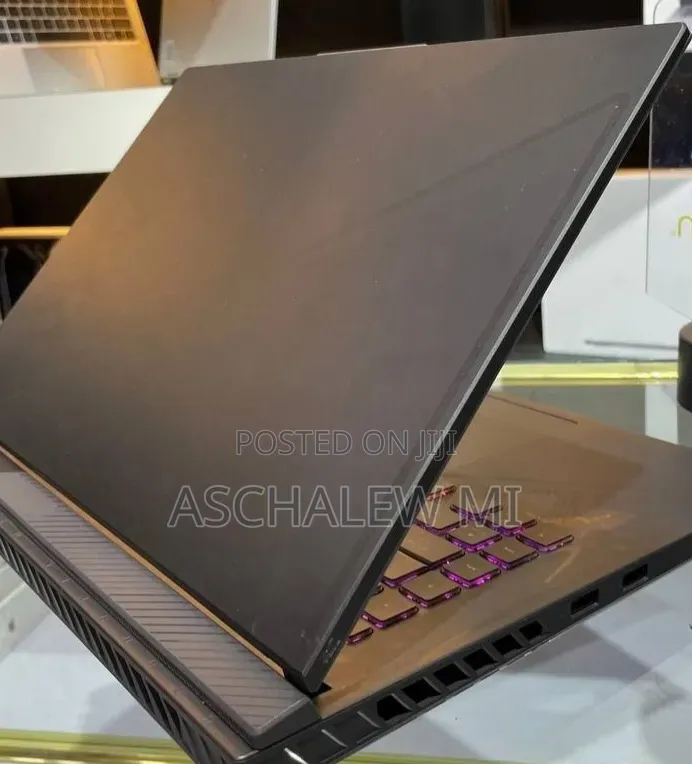 New Laptop Asus ROG Strix G16 G614 16GB Intel Core i7 SSD 1T