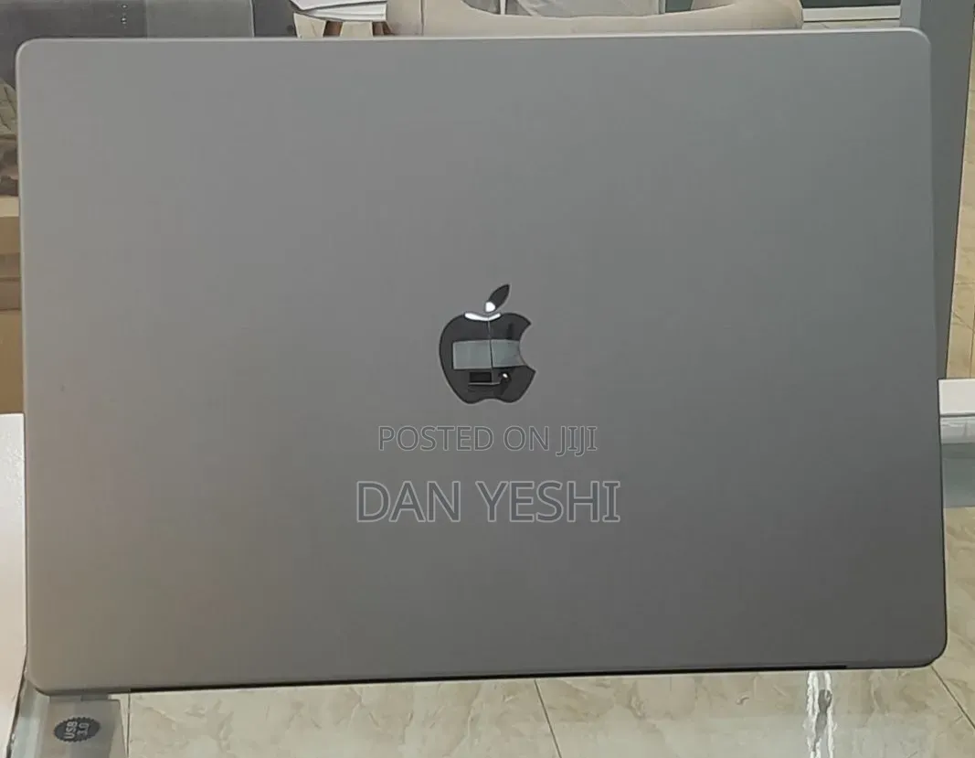 New Laptop Apple MacBook Pro 2021 M1 16GB Apple M1 Pro SSD 512GB