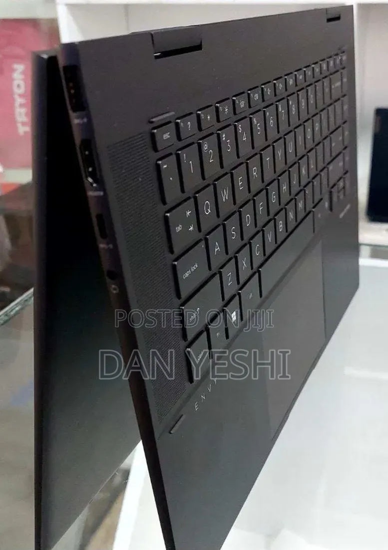 New Laptop Lenovo ThinkPad X1 Yoga 32GB Intel Core i7 SSD 512GB