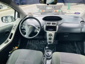 Toyota Yaris 2005 Silver