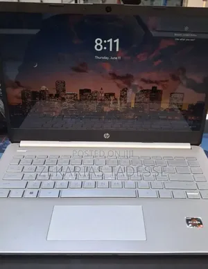 New Laptop HP Stream Notebook 8GB AMD Ryzen 3 SSD 256GB