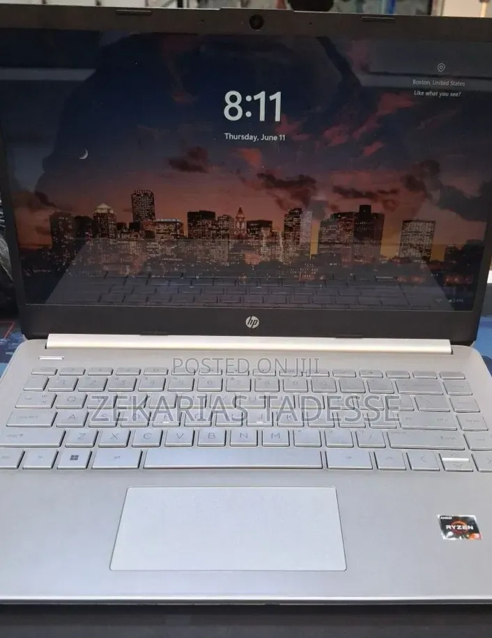 New Laptop HP Stream Notebook 8GB AMD Ryzen 3 SSD 256GB