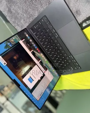 New Laptop Apple MacBook Pro 2024 M4 Pro 24GB Apple M4 SSD 512GB