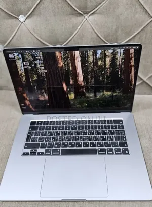 New Laptop Apple MacBook Air 2024 M3 8GB Apple M3 SSD 512GB