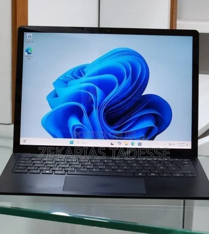 New Laptop Microsoft Surface Laptop 4 16GB Intel Core i7 SSD 512GB