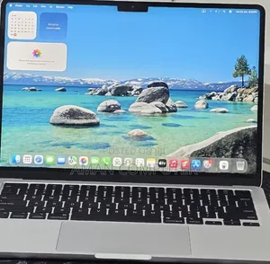 New Laptop Apple MacBook Air 2024 M3 16GB Apple M3 SSD 256GB