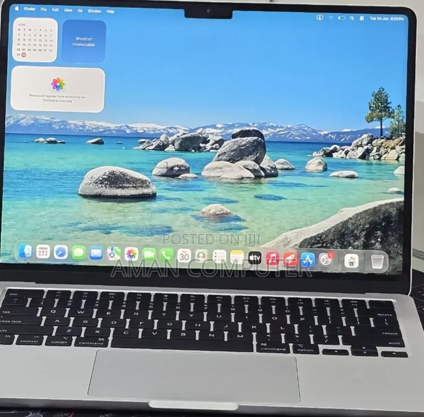 New Laptop Apple MacBook Air 2024 M3 16GB Apple M3 SSD 256GB