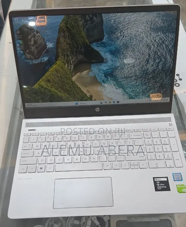 New Laptop HP Pavilion 15 16GB Intel Core i7 SSD 512GB
