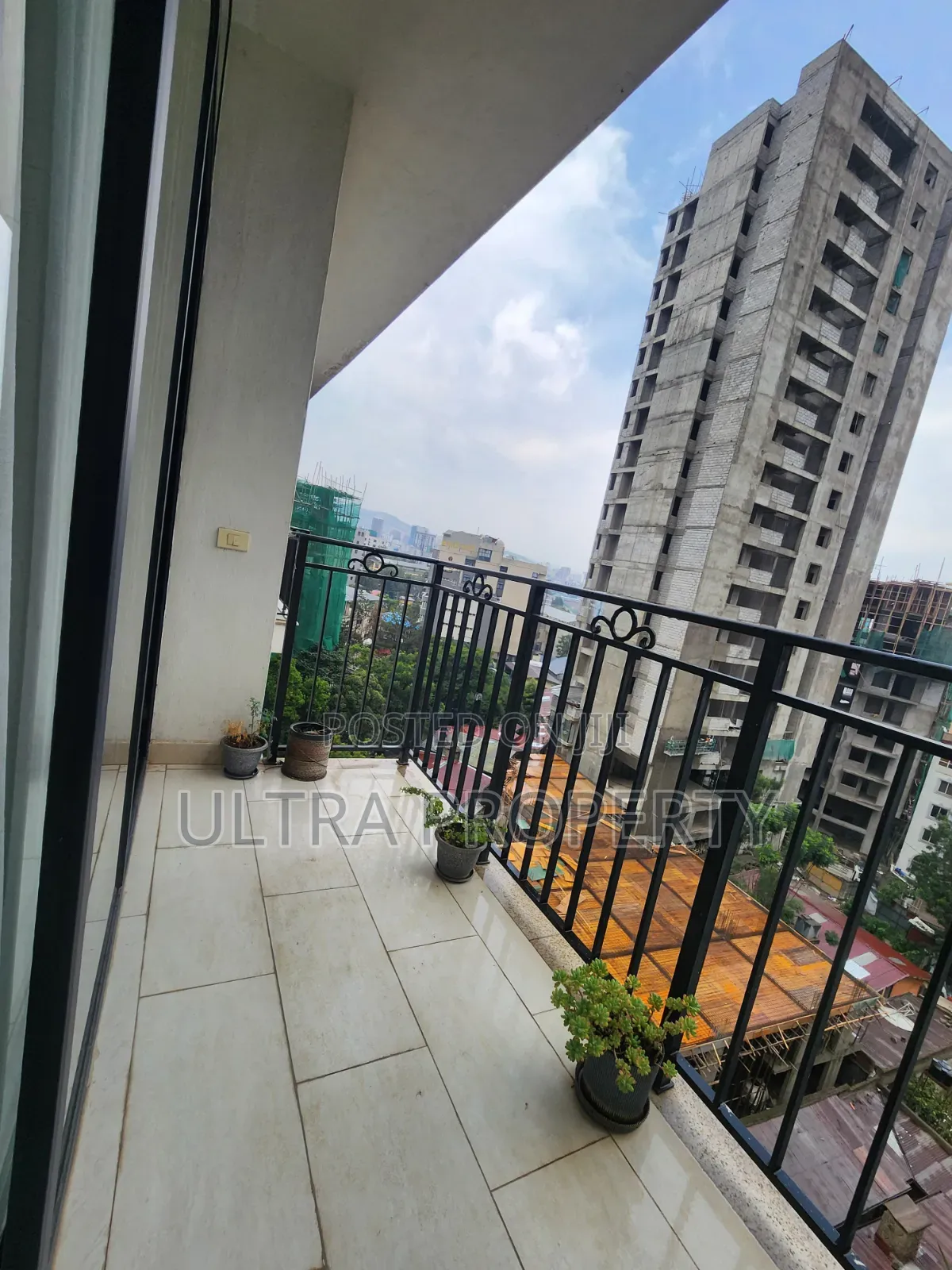Furnished 3bdrm Apartment in Bole for rent