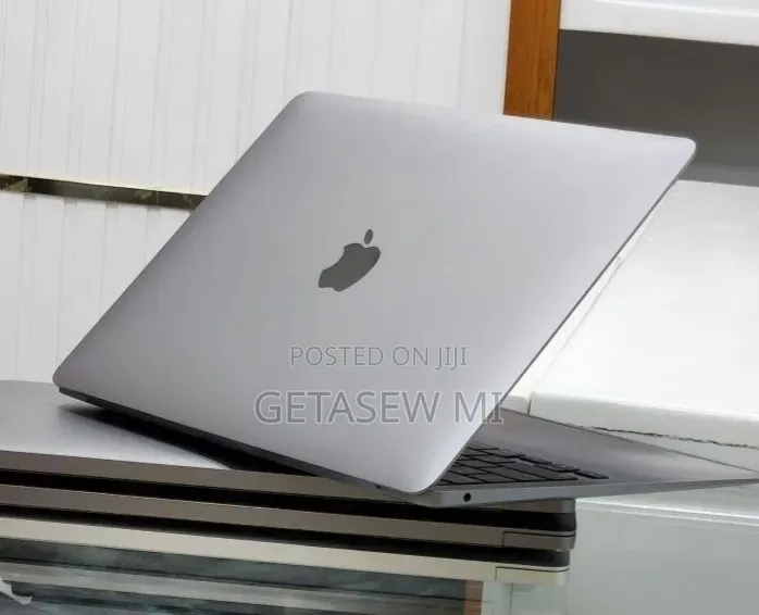 New Laptop Apple MacBook Air 2020 M1 8GB Apple M1 SSD 256GB