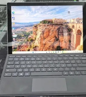New Laptop Microsoft Surface Pro 7+ 16GB Intel Core i7 SSD 512GB