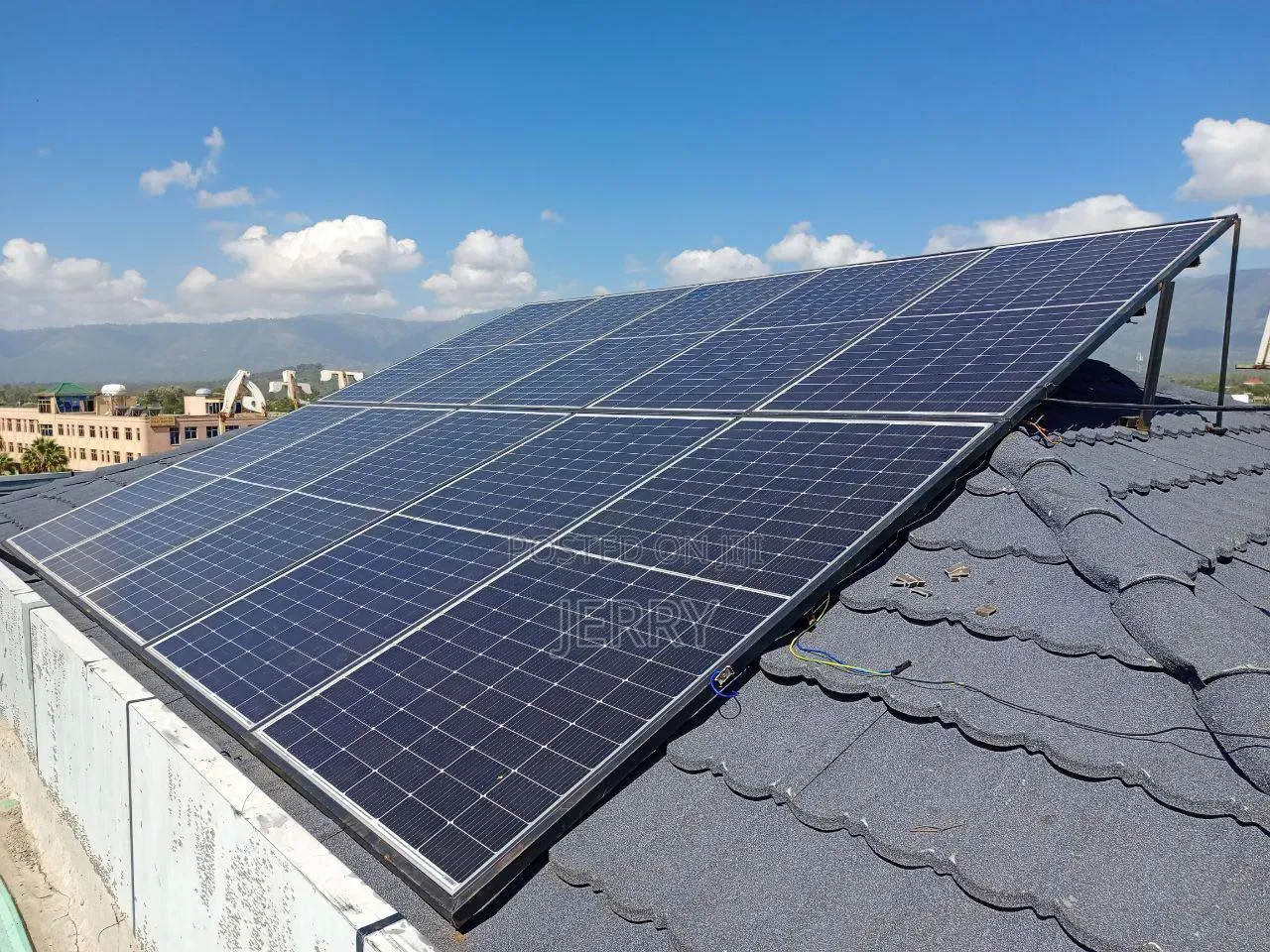 Mono Crystalline Solar Pannels 615w Bifacial
