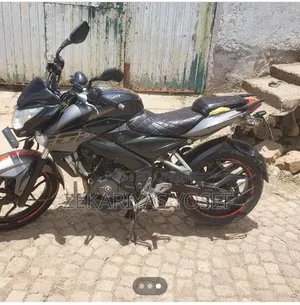 Bajaj Pulsar NS 200 2018 Black