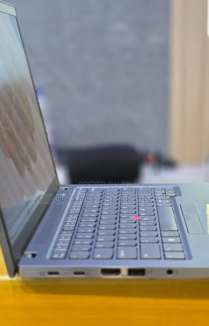 New Laptop Lenovo ThinkPad T14s G4 32GB Intel Core i7 SSD 512GB