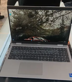 New Laptop Dell Latitude 5540 16GB Intel Core i7 SSD 512GB
