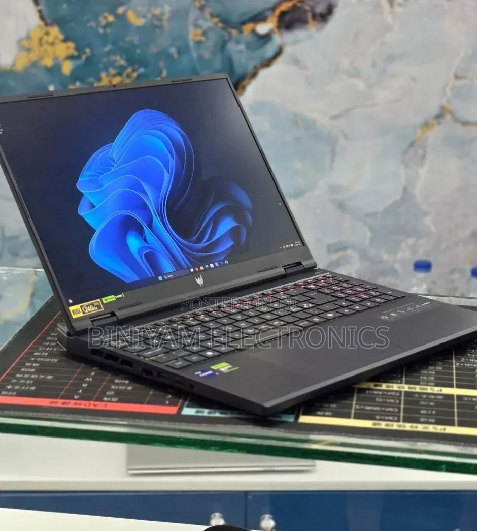 New Laptop Acer Predator Helios Neo 16 16GB Intel Core i9 SSD 1T