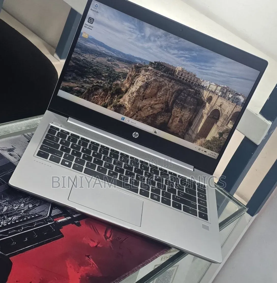 New Laptop HP ProBook 455 8GB AMD Ryzen 5 SSD 512GB