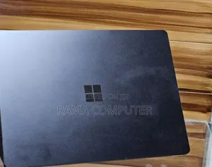 New Laptop Microsoft Surface 16GB Intel Core i7 SSD 256GB