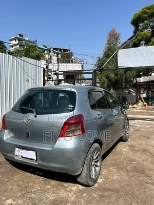 Toyota Yaris 2007 Gray