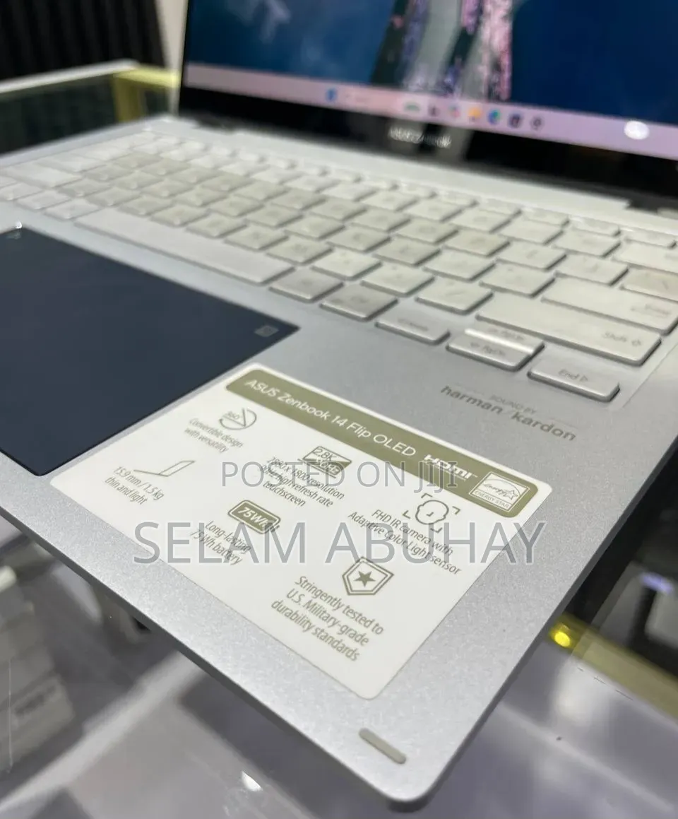 New Laptop Asus ASUSPRO P2440UQ 16GB Intel Core i7 SSD 512GB