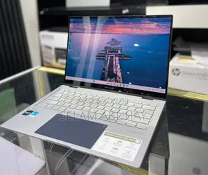 New Laptop Asus ASUSPRO P2440UQ 16GB Intel Core i7 SSD 512GB