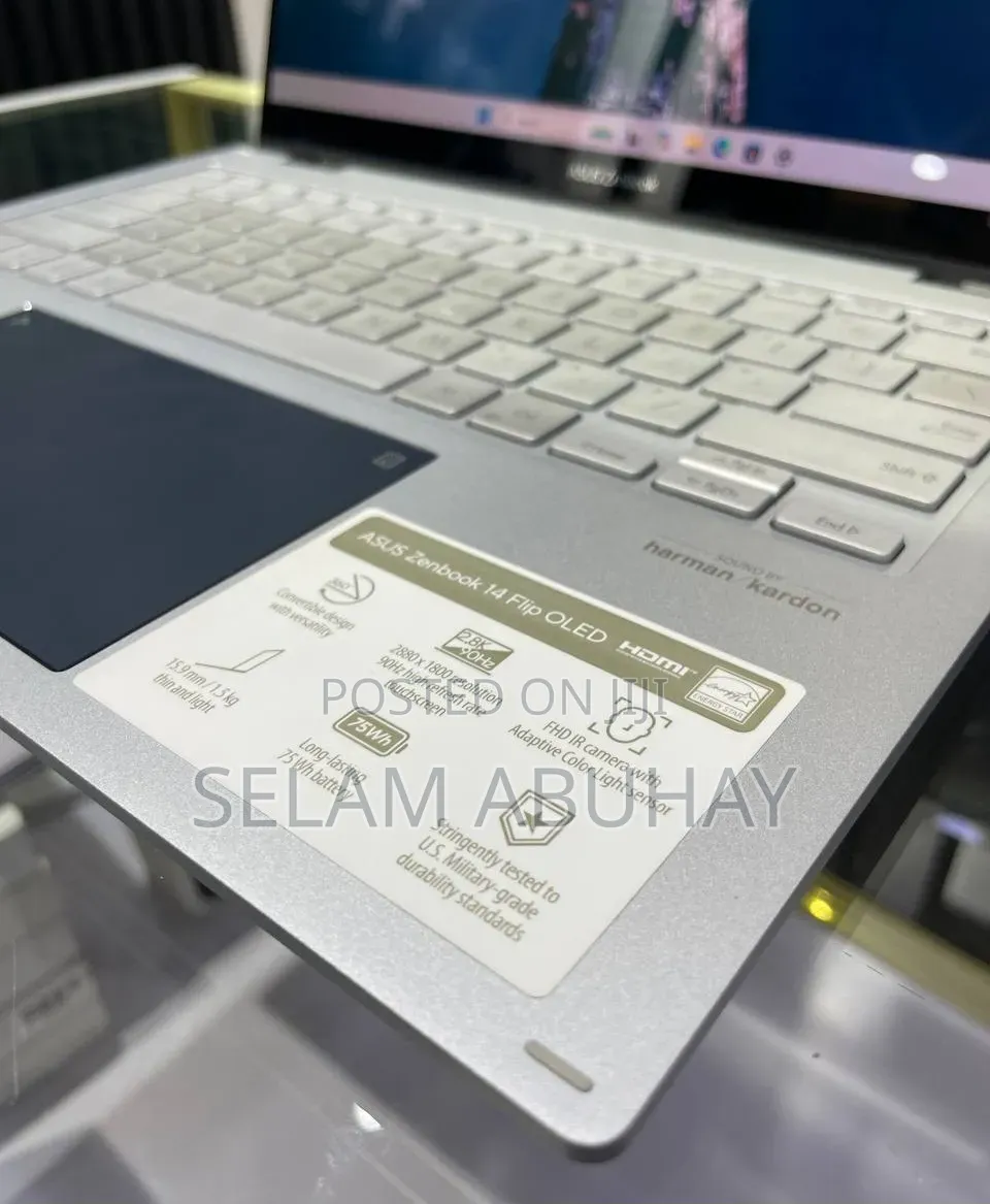 New Laptop Asus ASUSPRO P2440UQ 16GB Intel Core i7 SSD 512GB