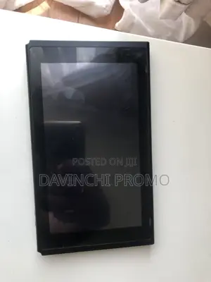 Nintendo Switch (V2)