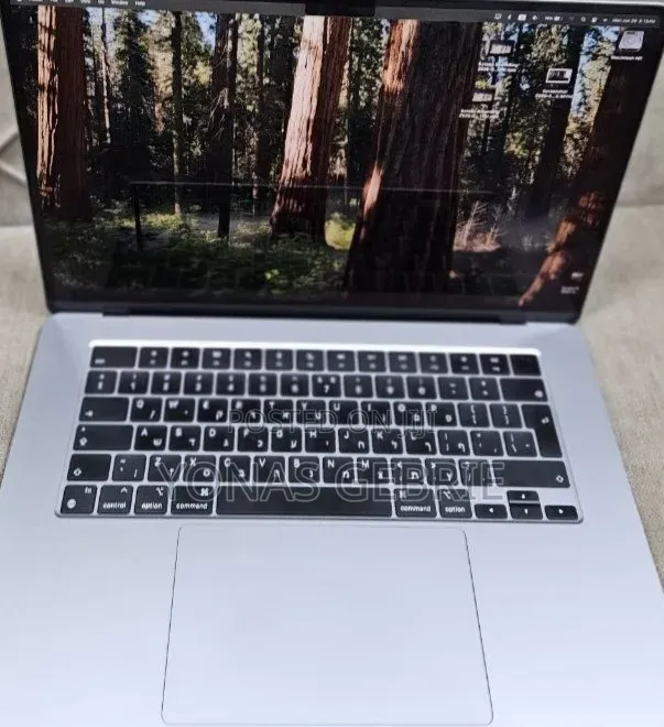 New Laptop Apple MacBook 8GB Apple M3 SSD 512GB