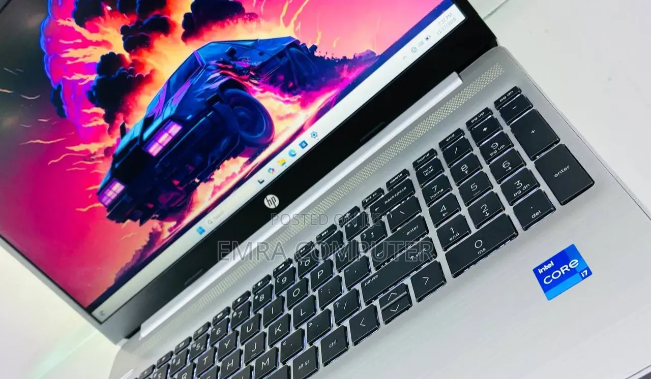 New Laptop HP 8GB Intel Core i7 SSD 512GB