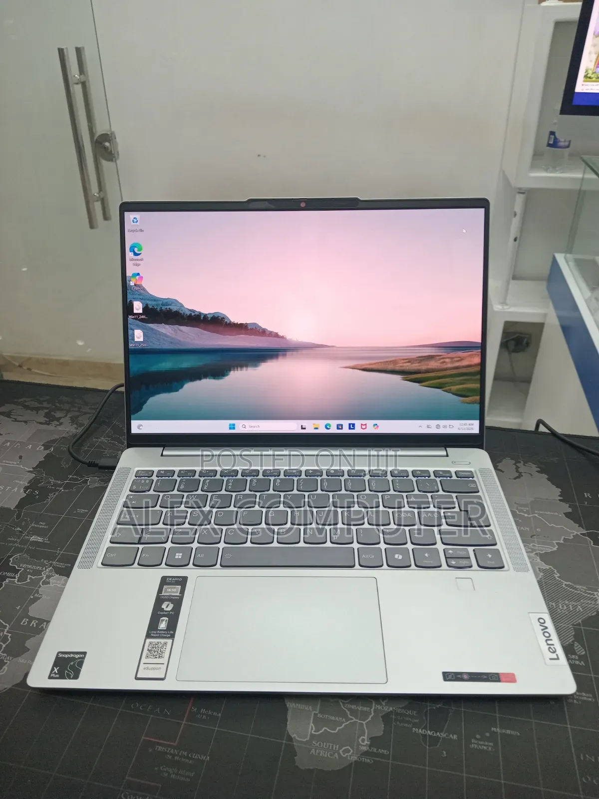 New Laptop Lenovo 16GB Qualcomm Snapdragon X Plus SSD 512GB