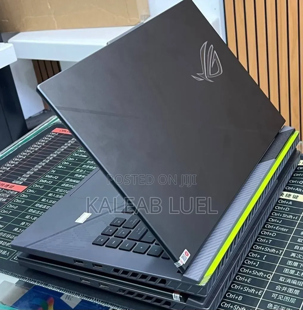 New Laptop Asus ROG Strix G15 16GB Intel Core i9 SSD 1T