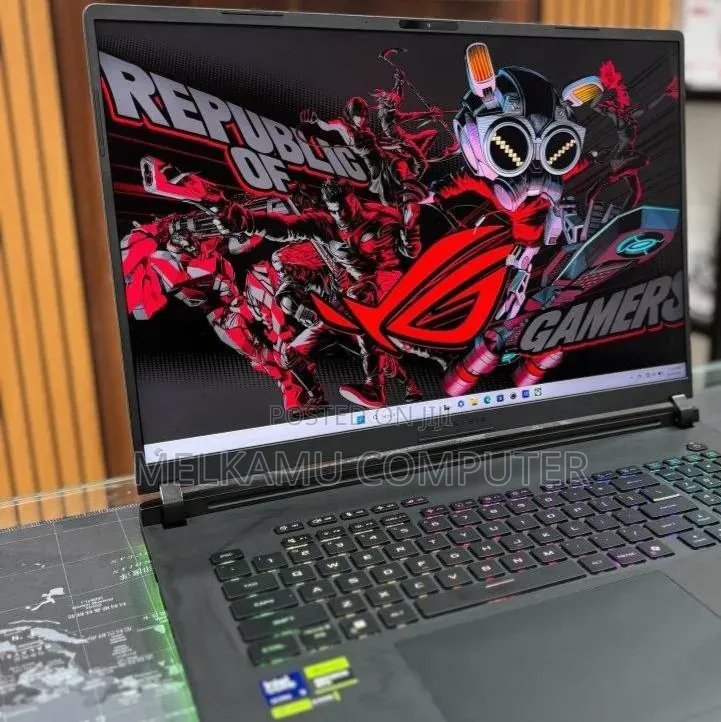 New Laptop Asus ROG Strix G18 32GB Intel Core Ultra 9 SSD 2T