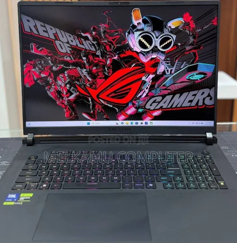 New Laptop Asus ROG Strix G18 32GB Intel Core Ultra 9 SSD 2T