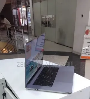New Laptop Apple MacBook Pro 2021 M1 32GB Apple M1 SSD 1T