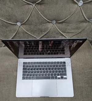 New Laptop Apple MacBook Air 2024 M3 8GB Apple M3 SSD 512GB