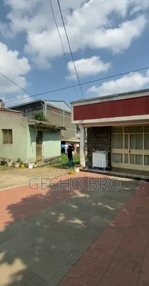 Furnished 6bdrm House in Bole for sale