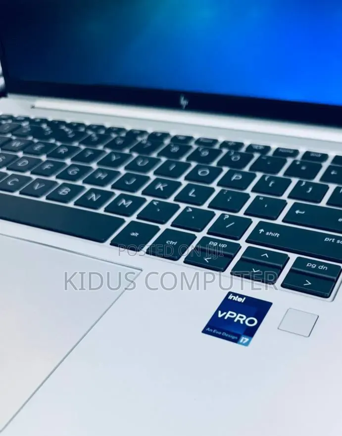 New Laptop HP EliteBook 840 G10 16GB Intel Core i7 SSD 512GB
