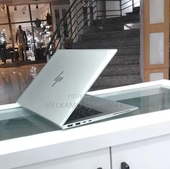 New Laptop HP EliteBook 840 G9 16GB Intel Core i5 SSD 512GB